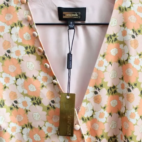 ALEXIA ADMOR Arya Button-front Wrap Dress In Summer Floral Cream Size 8 NWT - Picture 9 of 10